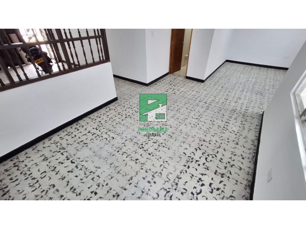 Casa en arriendo Antioquia Medellín Los Colores 120 m2 Habitaciones 4 Baños 3 Garajes 1 Precio $4800000