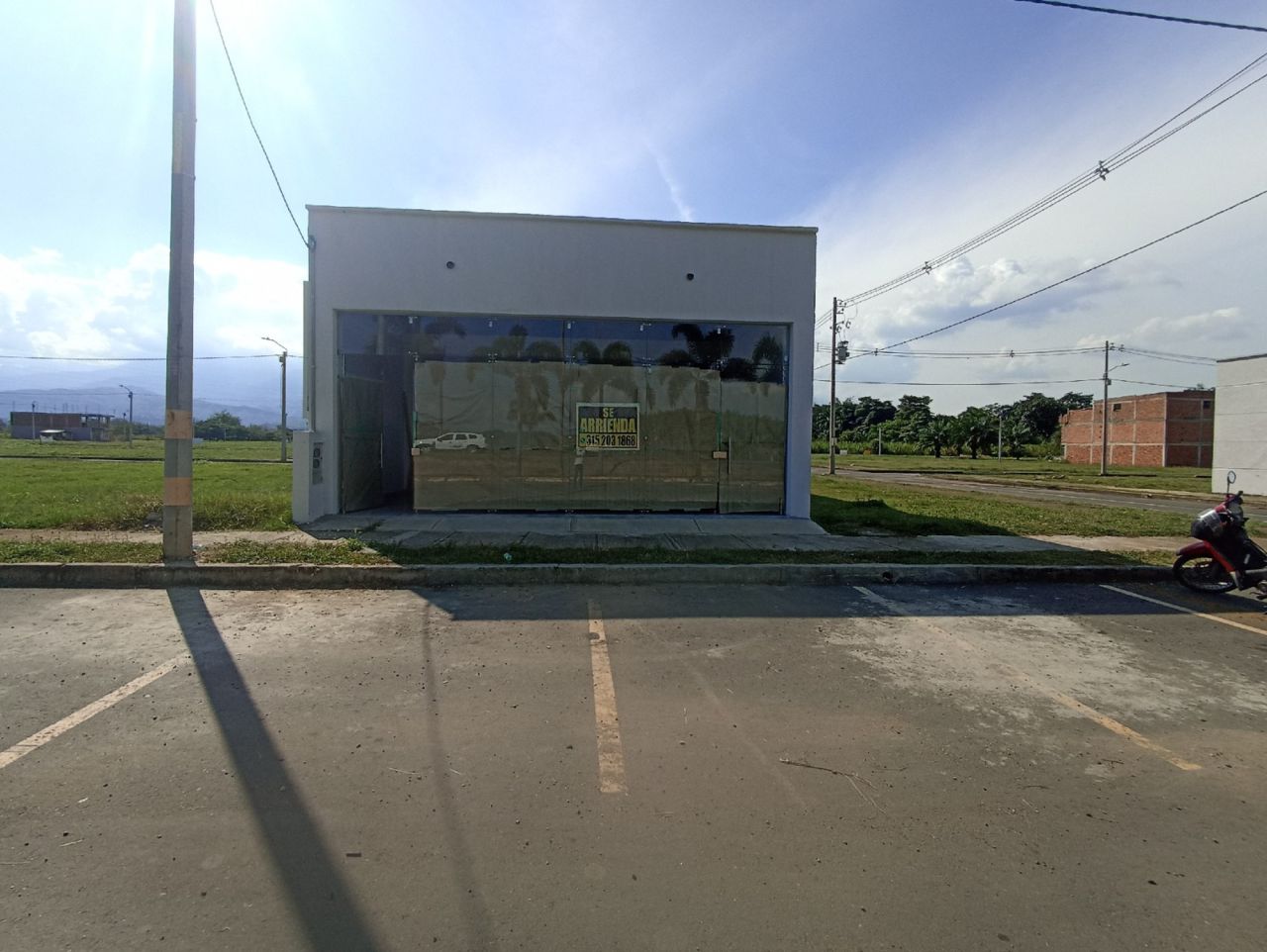Local en arriendo Valle Del Cauca Jamundí Jamundí 80 m2 Habitaciones 0 Baños 2 Garajes 1 Precio $2500000