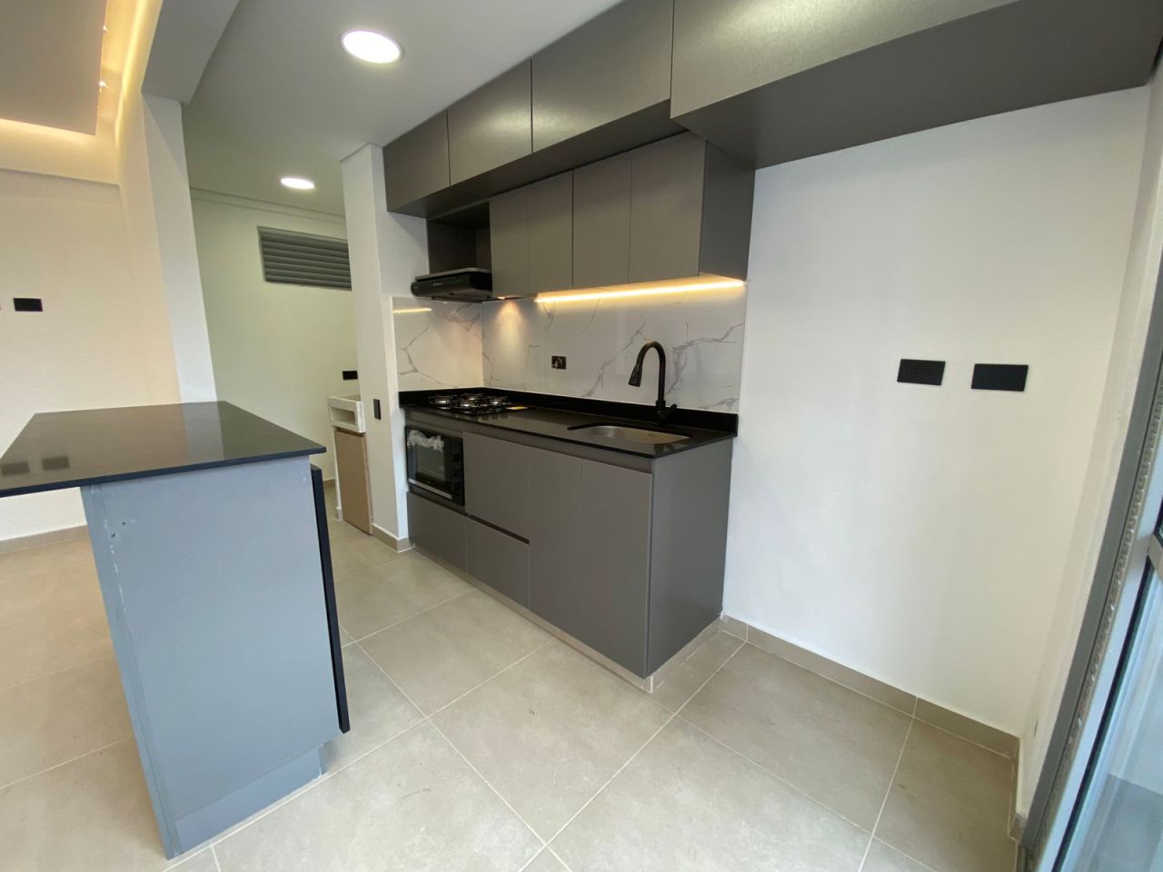 Apartamento en arriendo Antioquia Itagüí Fátima 70 m2 Habitaciones 3 Baños 2 Garajes 0 Precio $3000000