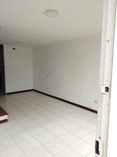 Casa en venta Cundinamarca Bogotá Bavaria 68 m2 Habitaciones 4 Baños 2 Garajes 1 Precio $360000000