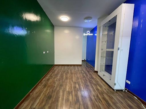 Local en venta Cundinamarca Bogotá Lago Gaitan 18 m2 Habitaciones 0 Baños 0 Garajes 0 Precio $750000000