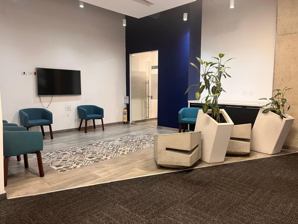 Oficina en arriendo Cundinamarca Bogotá Puerta De Teja 685 m2 Habitaciones 0 Baños 6 Garajes 6 Precio $61286950