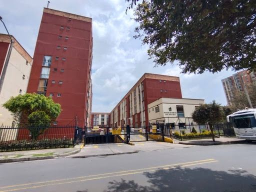 Apartamento en venta Cundinamarca Bogotá Bosques De San Jorge 64 m2 Habitaciones 3 Baños 2 Garajes 1 Precio $275000000