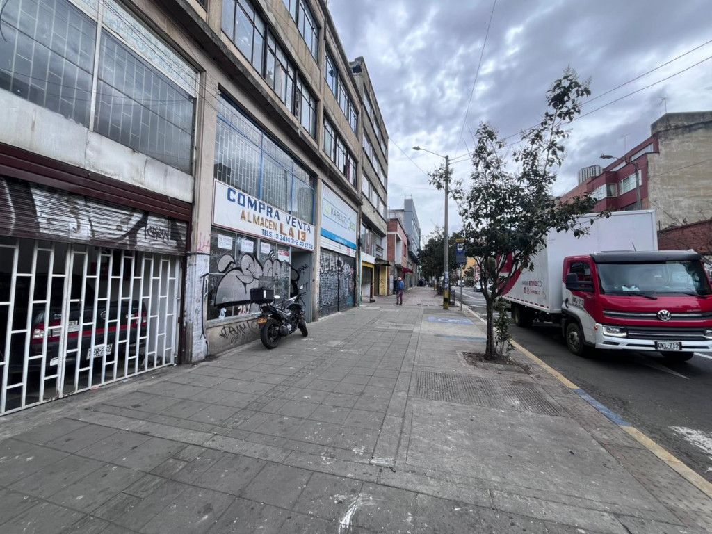Local en arriendo Cundinamarca Bogotá La Alameda 92 m2 Habitaciones 0 Baños 1 Garajes 0 Precio $3000000