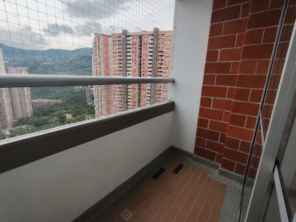 Apartamento en arriendo Antioquia Itagüí Santa Catalina 76 m2 Habitaciones 3 Baños 2 Garajes 1 Precio $3200000