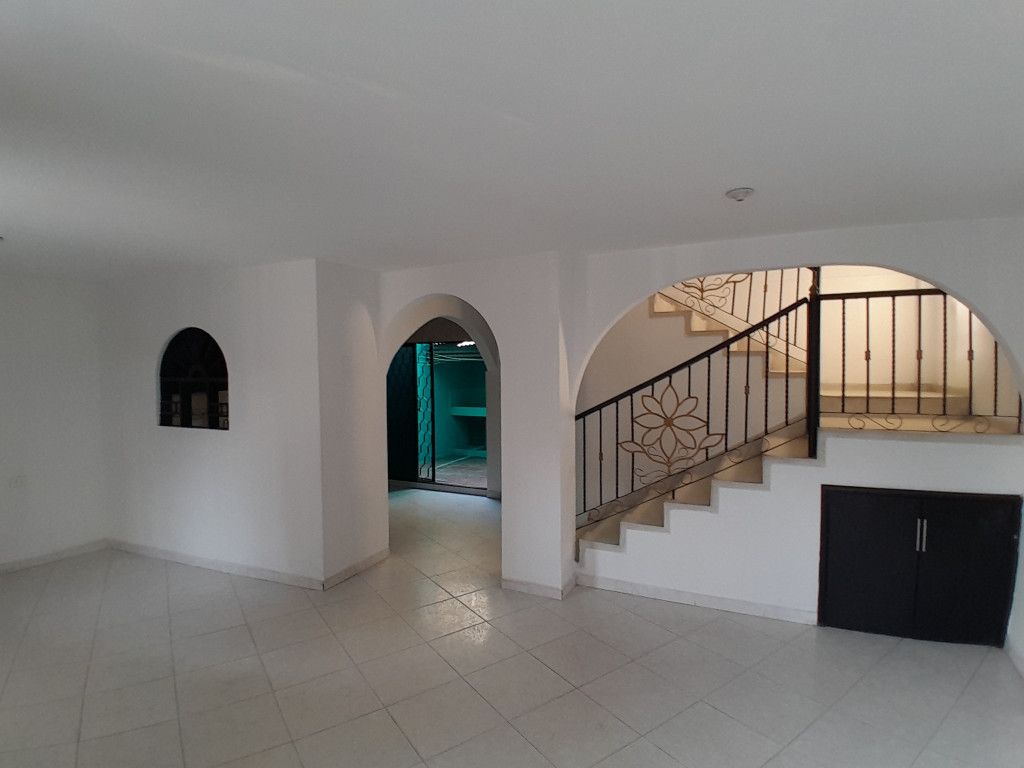Casa en arriendo Atlántico Soledad Las Trinitarias 142 m2 Habitaciones 4 Baños 2 Garajes 0 Precio $1200000