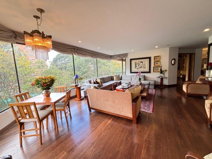 Apartamento en arriendo Cundinamarca Bogotá La Cabrera 335 m2 Habitaciones 4 Baños 4 Garajes 3 Precio $25300000