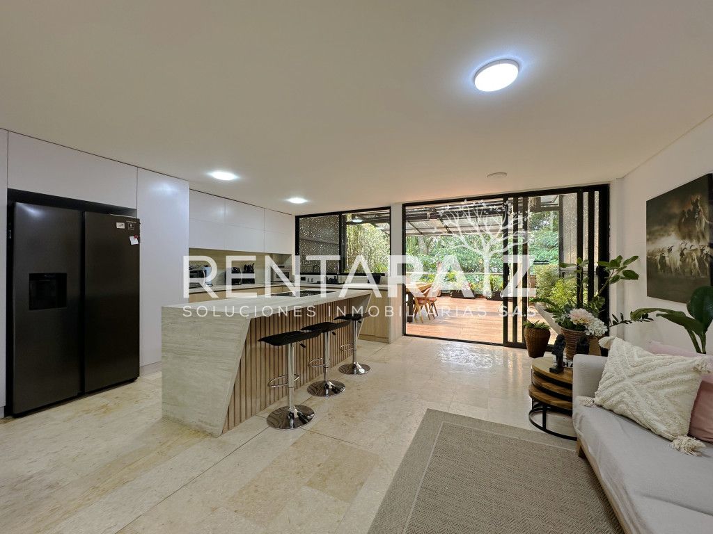 Casa en venta Antioquia Envigado Loma Del Atravesado 170 m2 Habitaciones 3 Baños 4 Garajes 4 Precio $1795000000