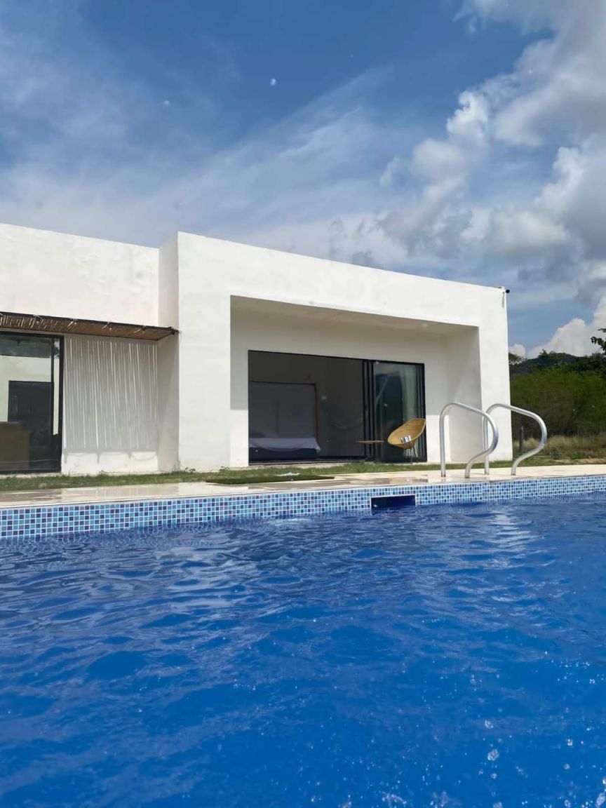 Finca en venta Cundinamarca Agua De Dios Barrios Unidos 400 m2 Habitaciones 6 Baños 6 Garajes 6 Precio $1000000000