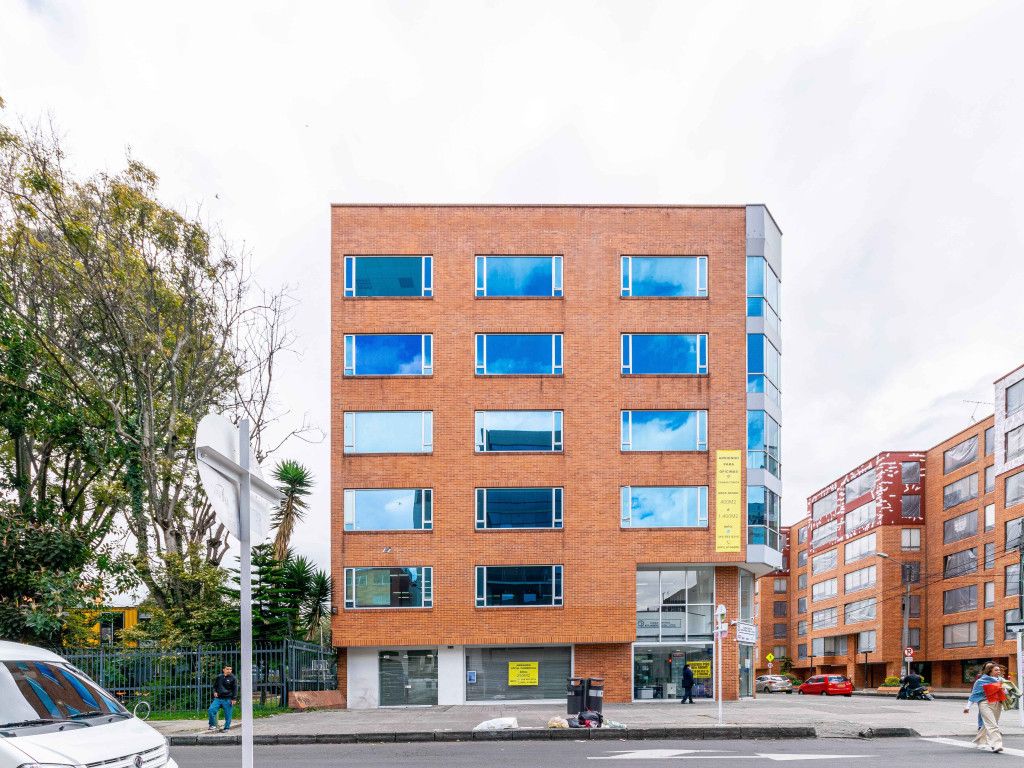 Oficina en arriendo Cundinamarca Bogotá La Porciuncula 201 m2 Habitaciones 0 Baños 1 Garajes 1 Precio $11966000
