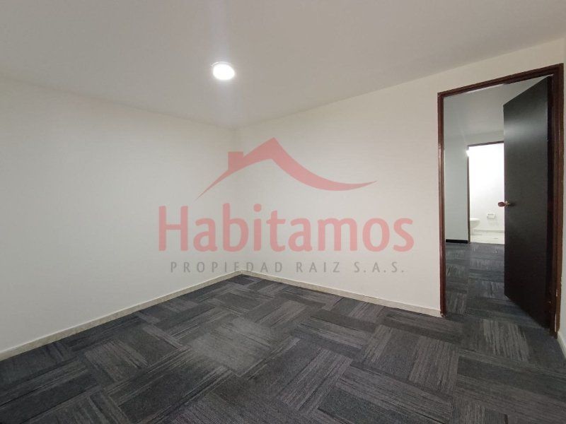 Oficina en arriendo Antioquia Medellín San Joaquin 35 m2 Habitaciones 0 Baños 1 Garajes 0 Precio $1700000