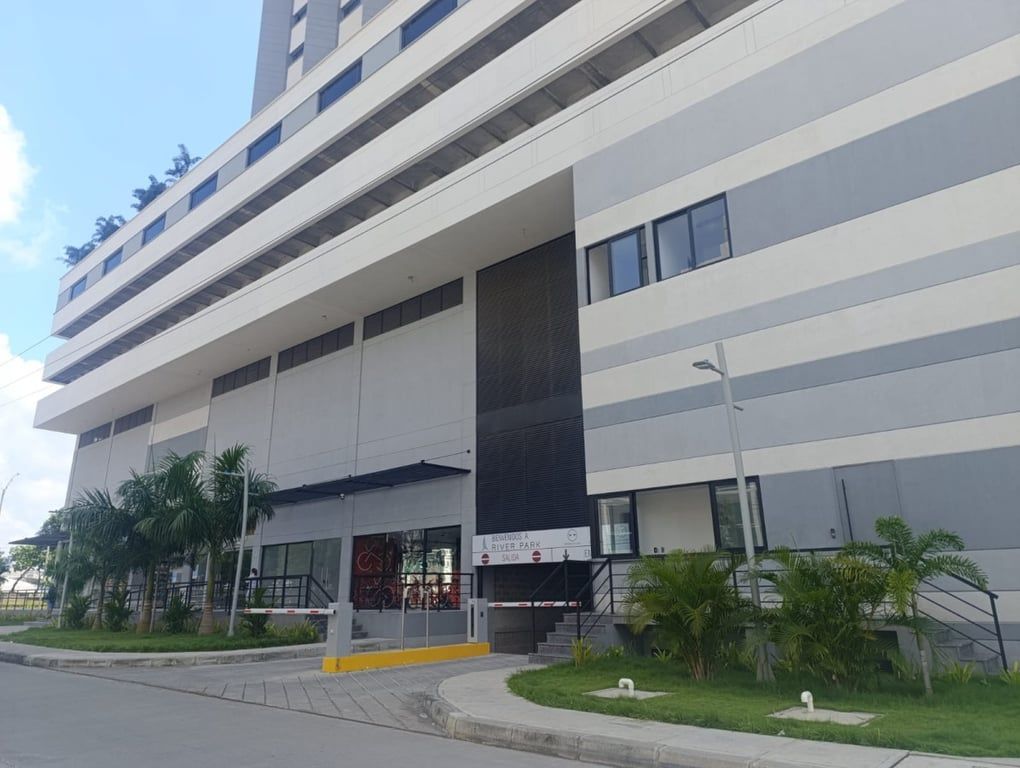 Oficina en arriendo Córdoba Montería Ub Versalles 40 m2 Habitaciones 0 Baños 1 Garajes 0 Precio $4200000