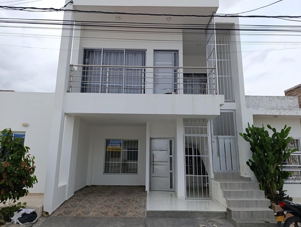 Casa en arriendo Córdoba Montería Ub Caracoli 76 m2 Habitaciones 2 Baños 2 Garajes 1 Precio $950000