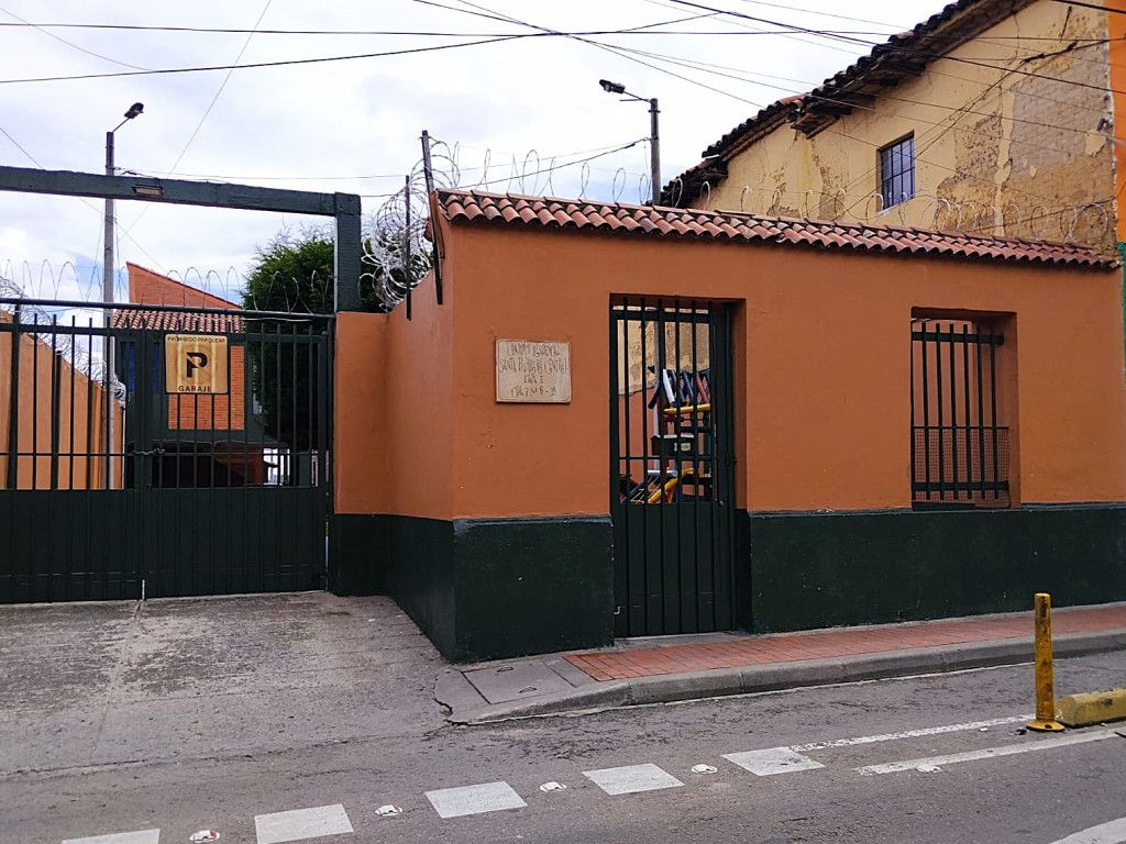 Casa en arriendo Cundinamarca Bogotá Calvo Sur 31 m2 Habitaciones 2 Baños 1 Garajes 0 Precio $1060000