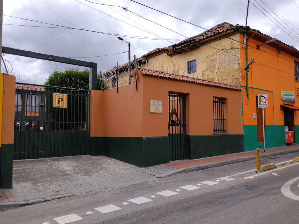 Casa en arriendo Cundinamarca Bogotá Calvo Sur 31 m2 Habitaciones 2 Baños 1 Garajes 0 Precio $1060000