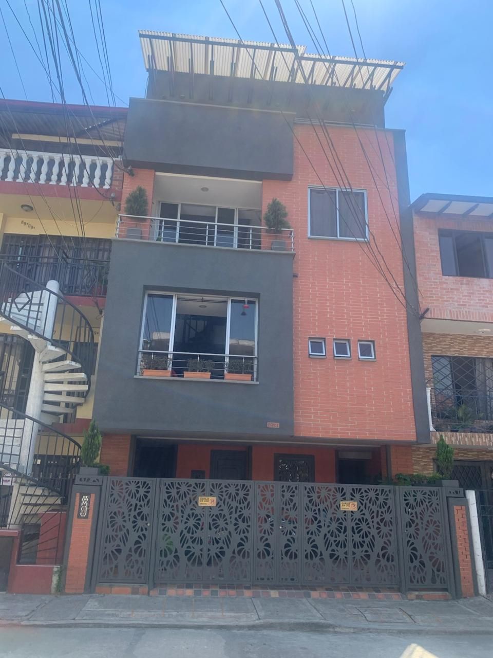Apartaestudio en arriendo Valle Del Cauca Cali Calima 17 m2 Habitaciones 1 Baños 1 Garajes 1 Precio $852670