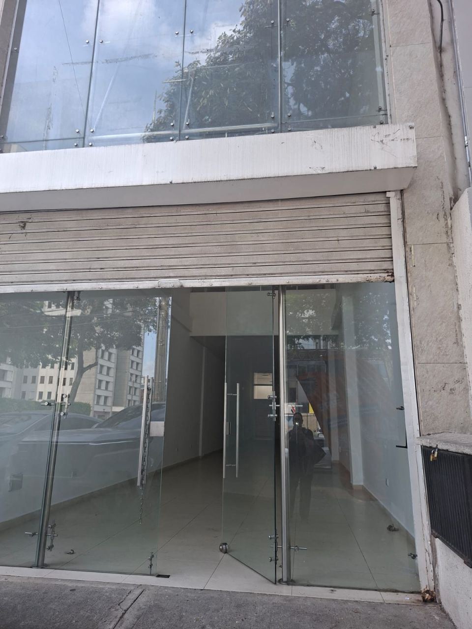 Local en arriendo Valle Del Cauca Cali Tequendama 210 m2 Habitaciones 0 Baños 1 Garajes 1 Precio $7300000