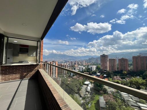 Apartamento en arriendo Antioquia Medellín La Florida 90 m2 Habitaciones 2 Baños 3 Garajes 2 Precio $4600000