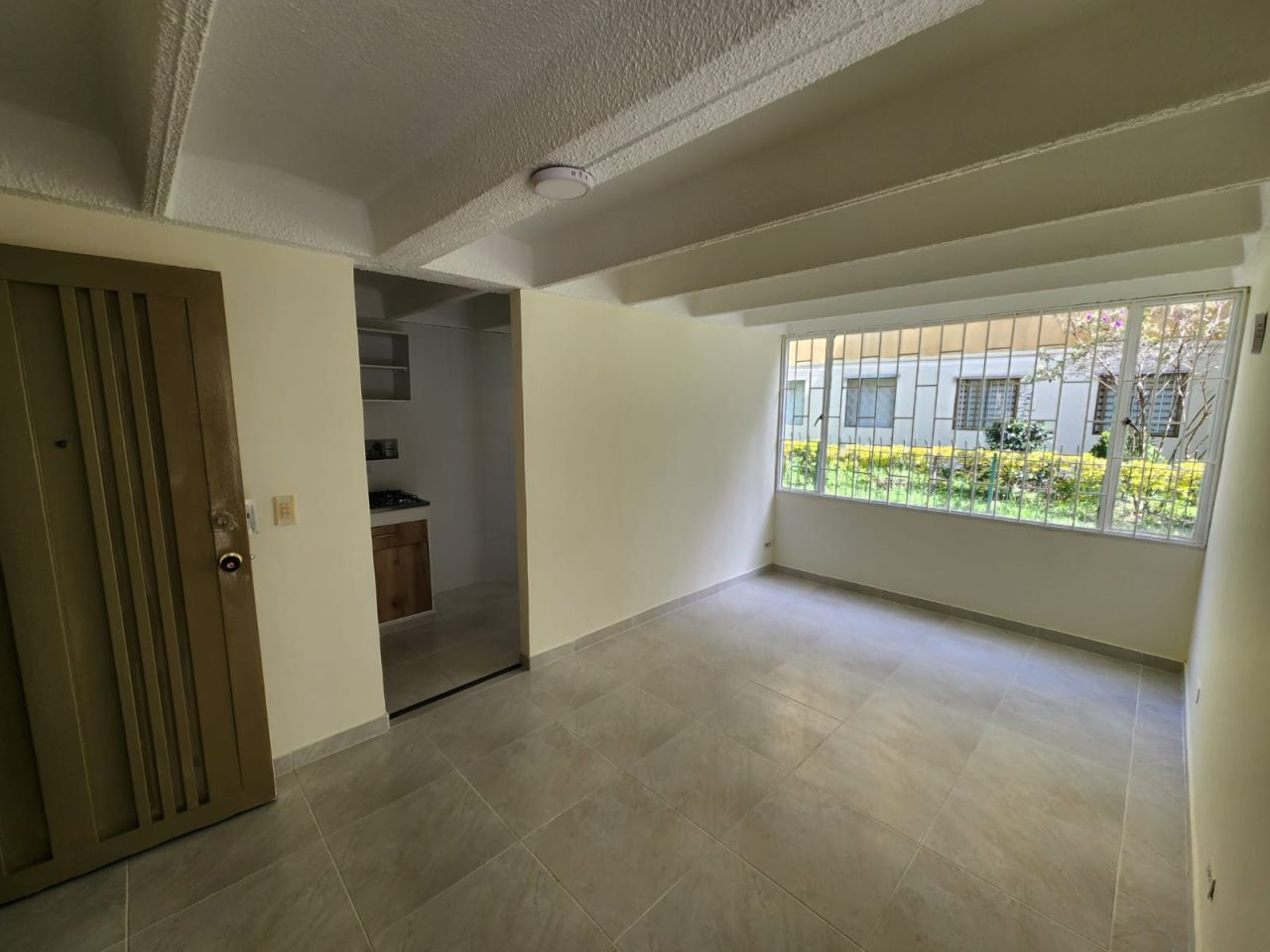 Apartamento en venta Cundinamarca Bogotá Bochica I Sector 41 m2 Habitaciones 2 Baños 1 Garajes 0 Precio $189000000