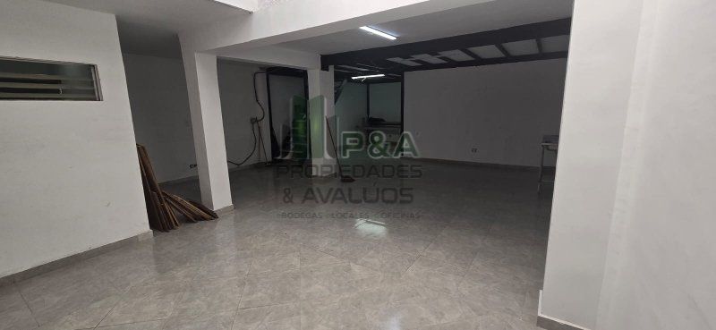 Bodega en arriendo Antioquia Medellín Bolivariana 130 m2 Habitaciones 0 Baños 1 Garajes 0 Precio $6000000