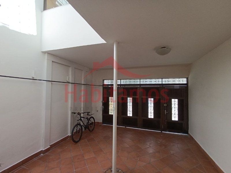 Casa en arriendo Antioquia Medellín Lorena 80 m2 Habitaciones 2 Baños 2 Garajes 1 Precio $2800000