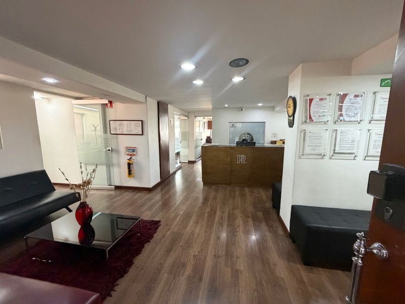 Oficina en venta Cundinamarca Bogotá La Carolina 190 m2 Habitaciones 0 Baños 1 Garajes 6 Precio $1687200000