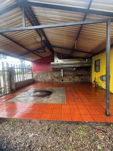 Local en arriendo Cundinamarca Cota Cota 2000 m2 Habitaciones 0 Baños 3 Garajes 2 Precio $8000000