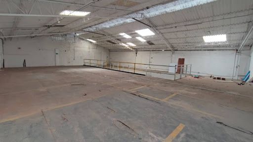 Bodega en arriendo Antioquia Medellín La Colina 453 m2 Habitaciones 0 Baños 2 Garajes 0 Precio $12000000