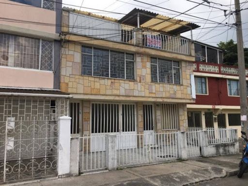 Casa en venta Cundinamarca Bogotá Brasilia 323 m2 Habitaciones 9 Baños 5 Garajes 1 Precio $990000000