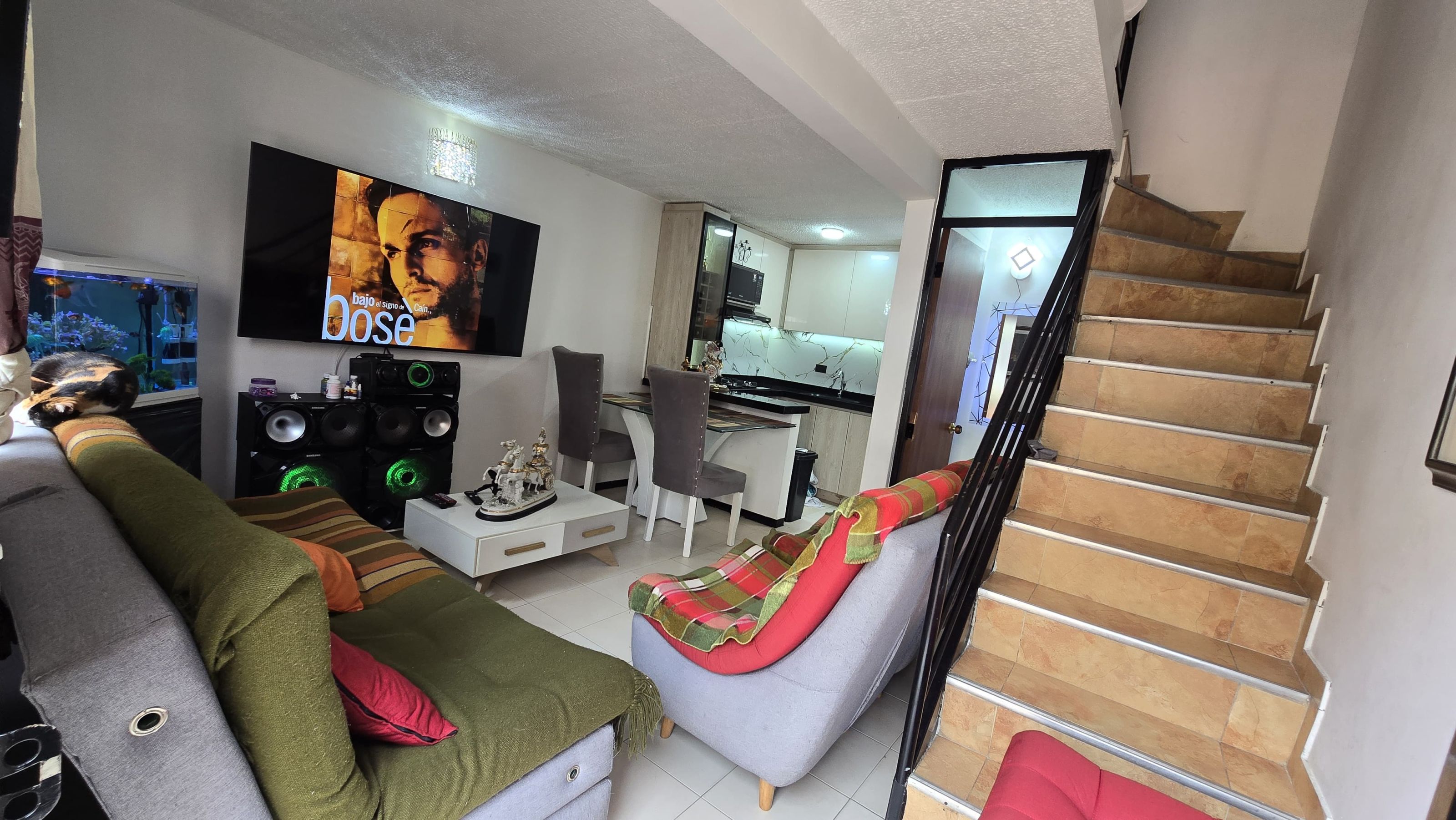 Casa en venta Cundinamarca Bogotá Gilmar 64 m2 Habitaciones 3 Baños 3 Garajes 1 Precio $335000000