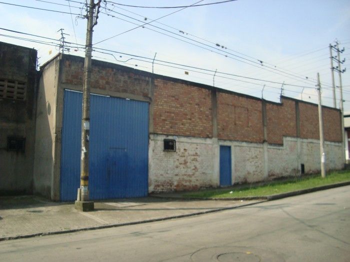 Bodega en venta Valle Del Cauca Cali Jorge Isaacs 2206 m2 Habitaciones 0 Baños 5 Garajes 0 Precio $4300000000