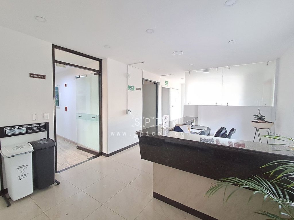 Oficina en arriendo Cundinamarca Bogotá La Porciuncula 122 m2 Habitaciones 0 Baños 2 Garajes 2 Precio $7961800