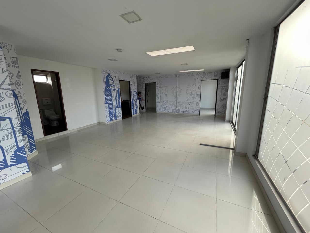 Local Comercial en arriendo Cundinamarca Bogotá Americas Sector Galan 130 m2 Habitaciones 0 Baños 2 Garajes 0 Precio $3000000