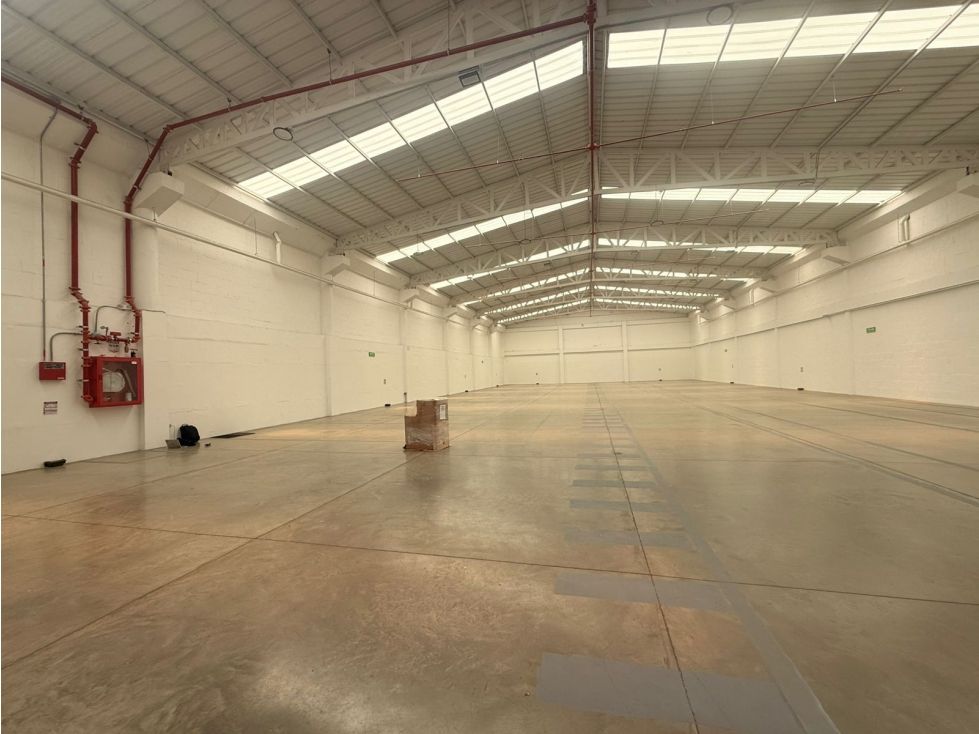 Bodega en arriendo Boyacá Tunja Mezopotamia 1060 m2 Habitaciones 0 Baños 6 Garajes 3 Precio $21730000