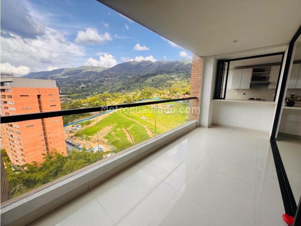 Apartamento en venta Antioquia Envigado Zona Centro 137 m2 Habitaciones 3 Baños 3 Garajes 2 Precio $1190000000