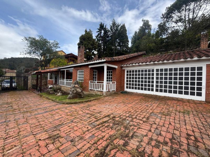 Casa en venta Cundinamarca Bogotá San Isidro 270 m2 Habitaciones 3 Baños 3 Garajes 2 Precio $950000000