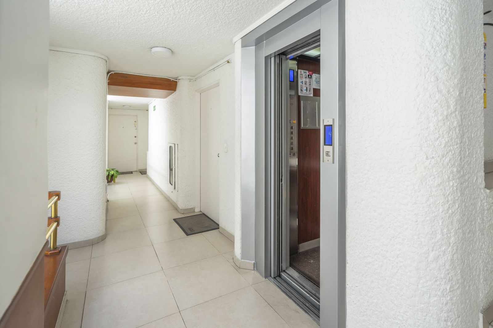 Apartaestudio en arriendo Cundinamarca Bogotá Santa Barbara Occidental 39 m2 Habitaciones 1 Baños 1 Garajes 1 Precio $2421000