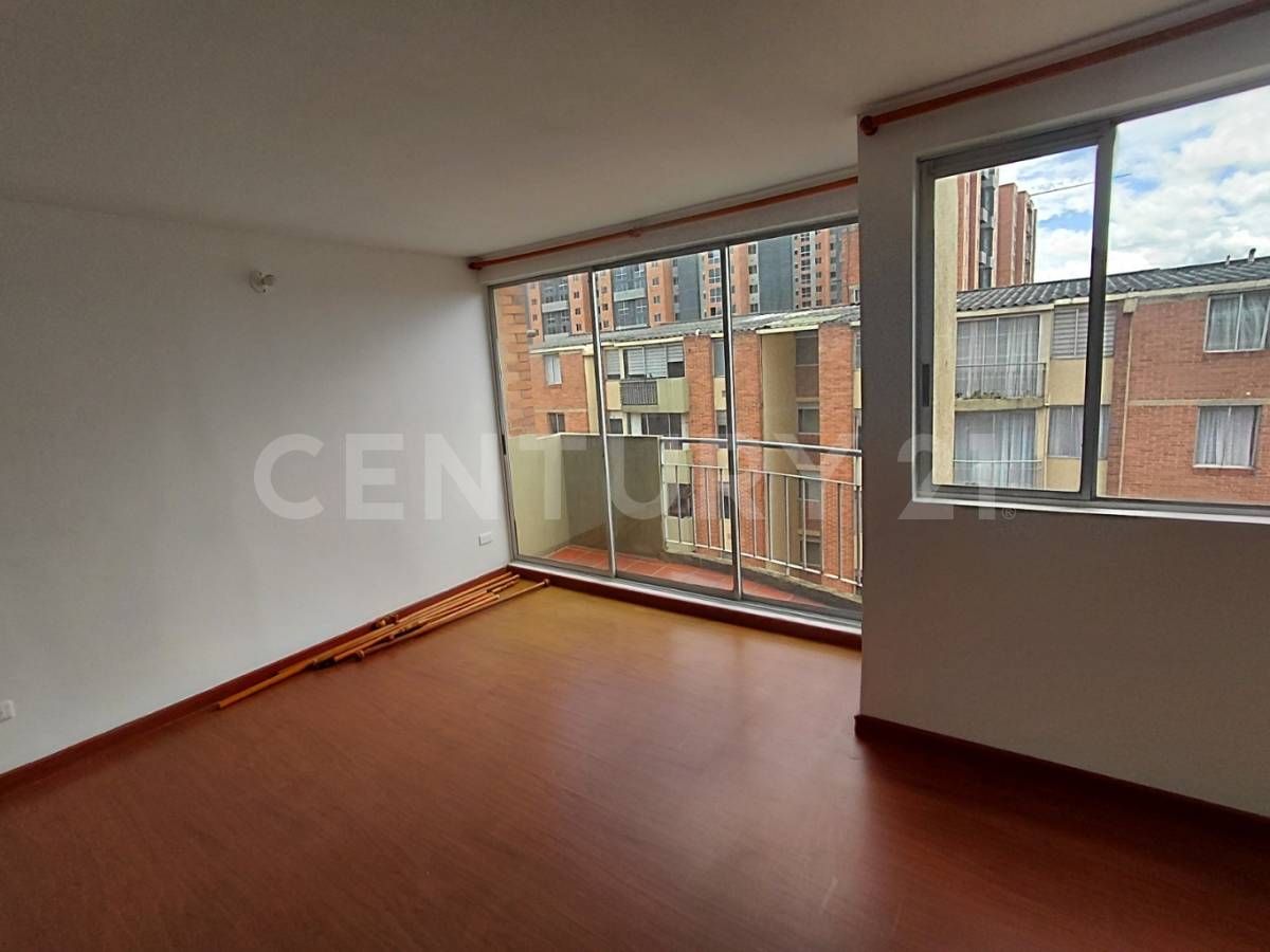 Apartamento en arriendo Cundinamarca Bogotá El Tintal Asd 70 m2 Habitaciones 3 Baños 2 Garajes 1 Precio $2500000