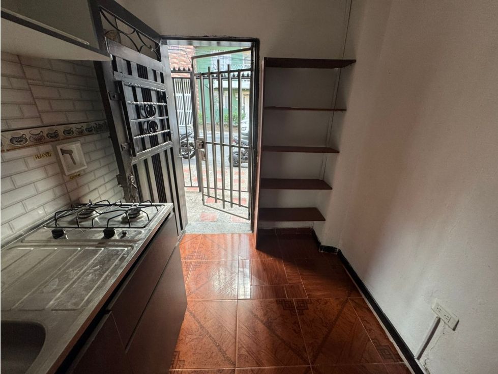 Apartaestudio en arriendo Antioquia Medellín San Bernardo 30 m2 Habitaciones 1 Baños 1 Garajes 0 Precio $1470000