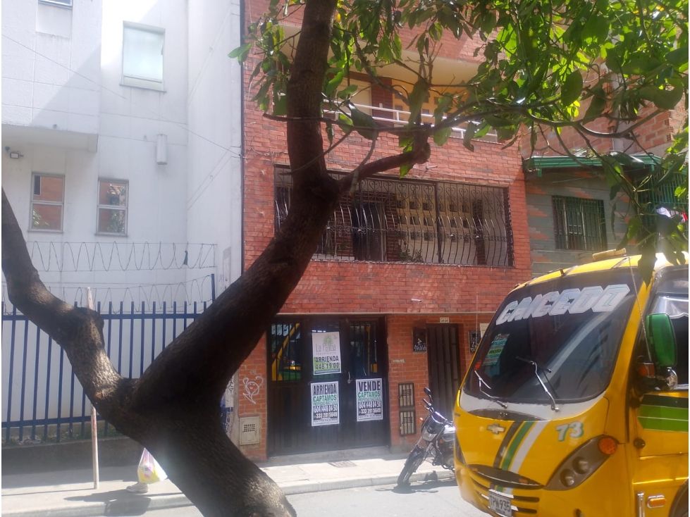 Casa en venta Antioquia Medellín Boston 97 m2 Habitaciones 3 Baños 2 Garajes 1 Precio $430000000