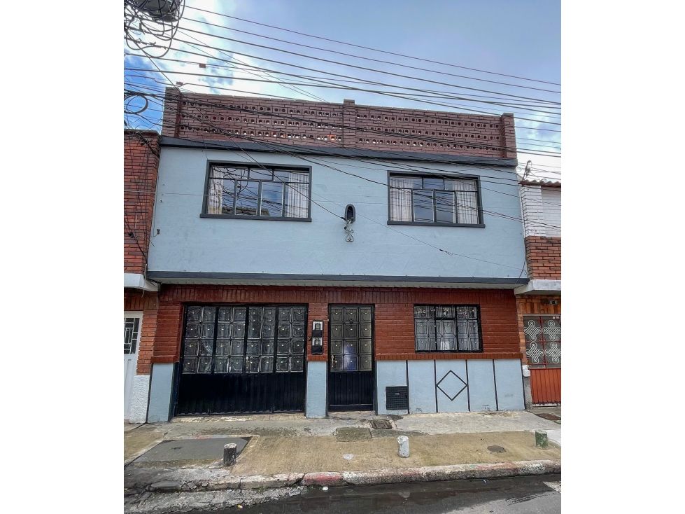 Casa en venta Cundinamarca Bogotá Simón Bolívar 150 m2 Habitaciones 6 Baños 4 Garajes 1 Precio $850000000