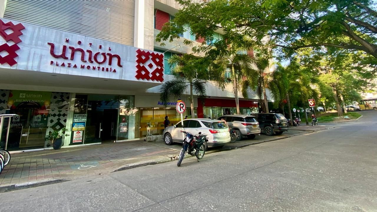 Oficina en arriendo Córdoba Montería Los Alcázares 104 m2 Habitaciones 0 Baños 1 Garajes 2 Precio $5000000
