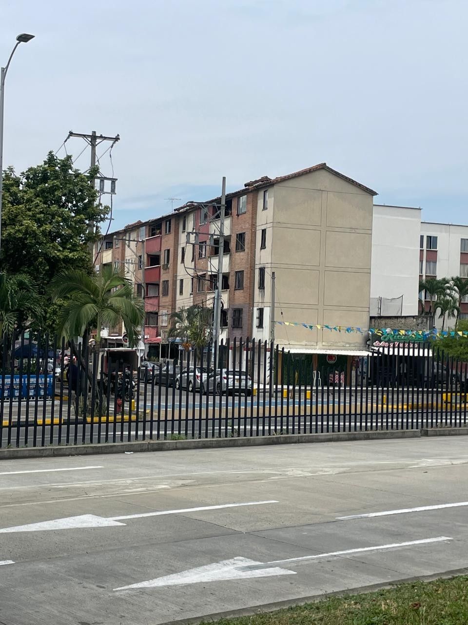 Apartamento en venta Valle Del Cauca Cali Br Los Alcazares 51 m2 Habitaciones 3 Baños 2 Garajes 0 Precio $130000000