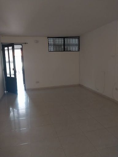 Apartaestudio en arriendo Valle Del Cauca Cali Ciudad Capri 40 m2 Habitaciones 1 Baños 1 Garajes 1 Precio $800000
