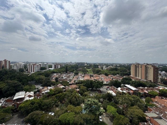 Apartamento en venta Valle Del Cauca Cali Sector La Luisa Bella Suiza 94 m2 Habitaciones 3 Baños 2 Garajes 2 Precio $600000000