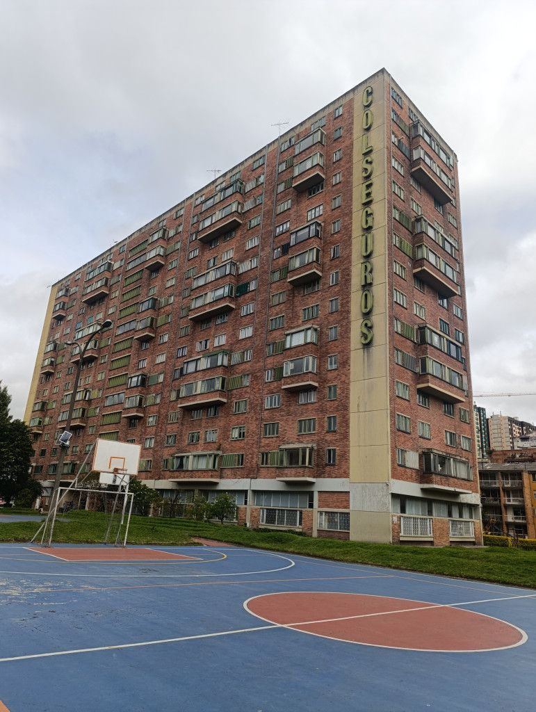 Apartamento en venta Cundinamarca Bogotá Colseguros 113 m2 Habitaciones 4 Baños 2 Garajes 0 Precio $480000000