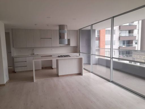 Apartamento en arriendo Antioquia Itagüí Santa Catalina 108 m2 Habitaciones 3 Baños 2 Garajes 2 Precio $4400000