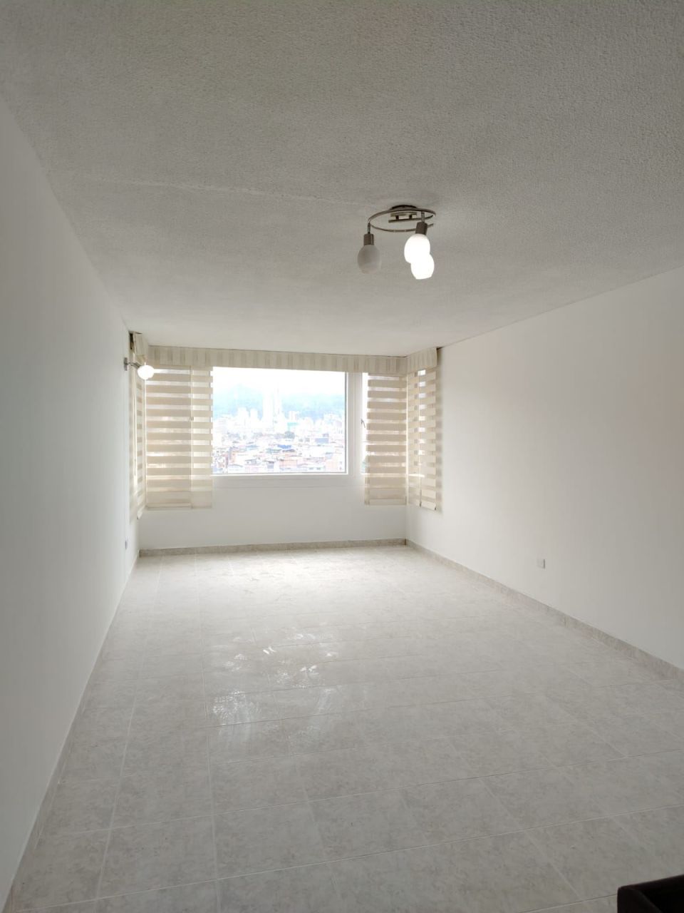 Apartamento en venta Cundinamarca Bogotá Colseguros 113 m2 Habitaciones 4 Baños 2 Garajes 0 Precio $480000000