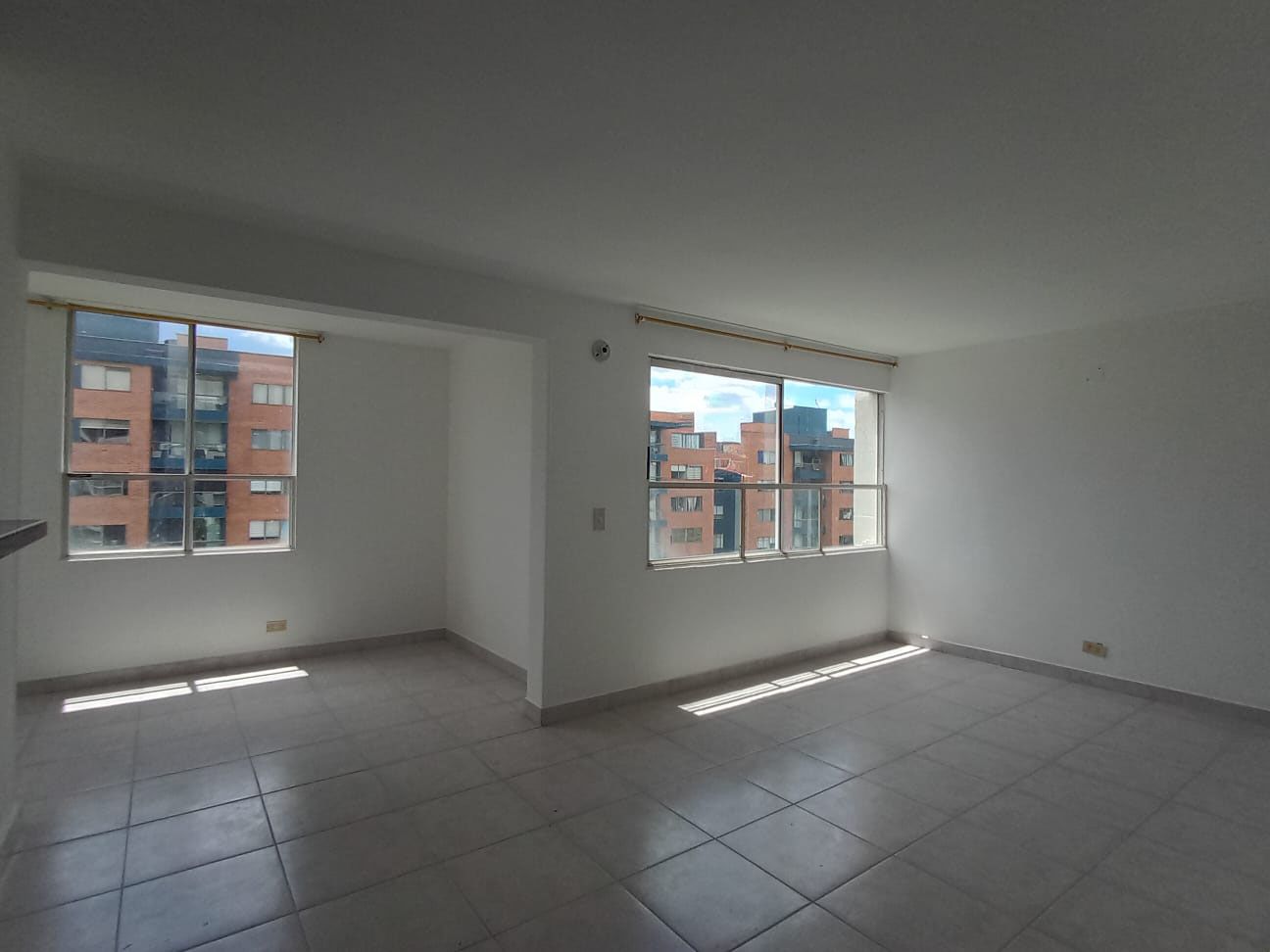 Apartamento en arriendo Antioquia Medellín Santa Teresita 90 m2 Habitaciones 3 Baños 2 Garajes 1 Precio $3200000