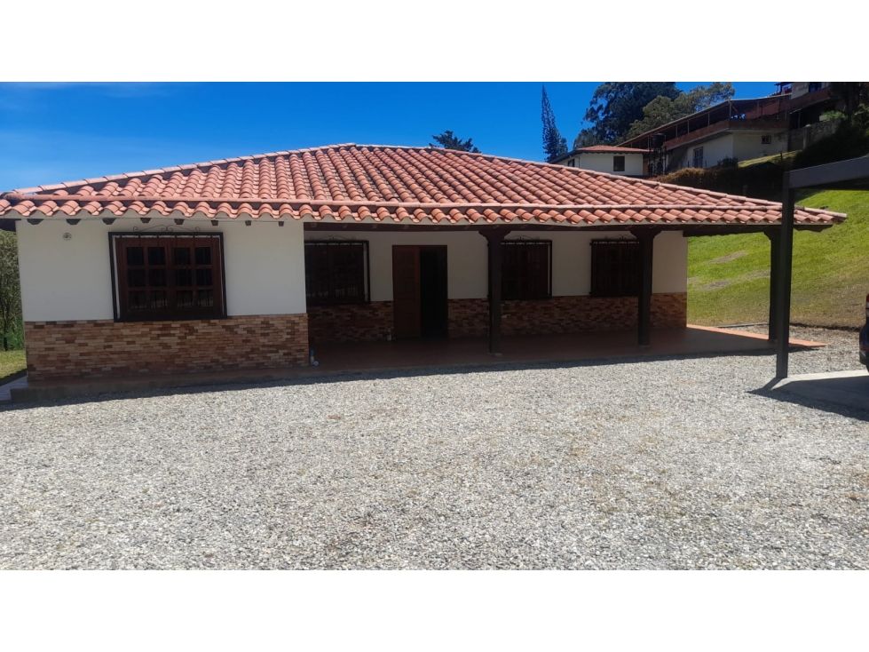 Casa Campestre en arriendo Antioquia El Carmen De Viboral El Carmen De Viboral 150 m2 Habitaciones 3 Baños 2 Garajes 3 Precio $3600000